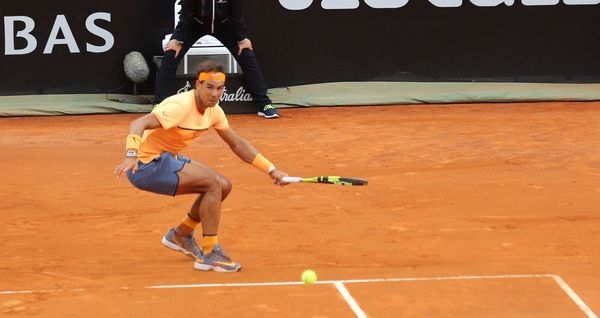 Carlos Alcaraz gewinnt in Barcelona: Der neue Nadal?